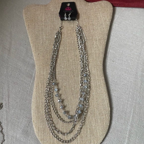 Paparazzi necklace set - Picture 1 of 1